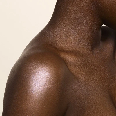 Valentino Born In Roma Crème Hydratante Parfumée Texture Gel Effet Nacré 5 Valentino Born In Roma Crème Hydratante Parfumée Texture Gel Effet Nacré – Image 5