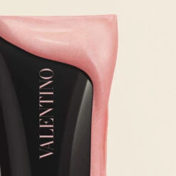 Valentino Born In Roma Crème Hydratante Parfumée Texture Gel Effet Nacré 13 Valentino Born In Roma Crème Hydratante Parfumée Texture Gel Effet Nacré -Kapao Boutique born in roma body 6