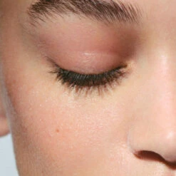 Clarins Eau Micellaire Démaquillante - Peaux Sensibles Démaquillant -Kapao Boutique eau micellaire demaquillante 2