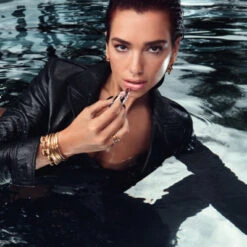 Yves Saint Laurent YSL LOVESHINE CANDY GLAZE Gloss En Stick 28 Yves Saint Laurent YSL LOVESHINE CANDY GLAZE Gloss En Stick -Kapao Boutique ysl loveshine candy glaze 1 6